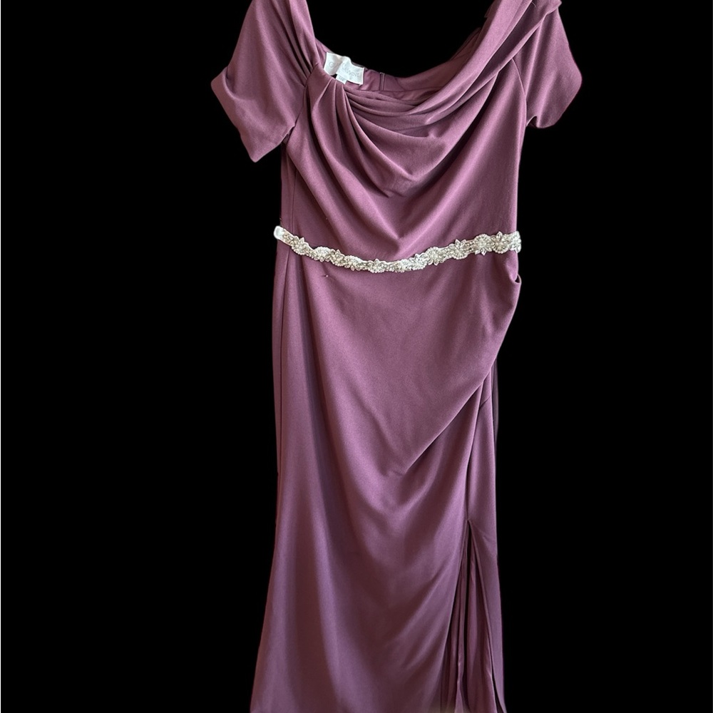 Elegant Mauve Gown with Embellished Waist
